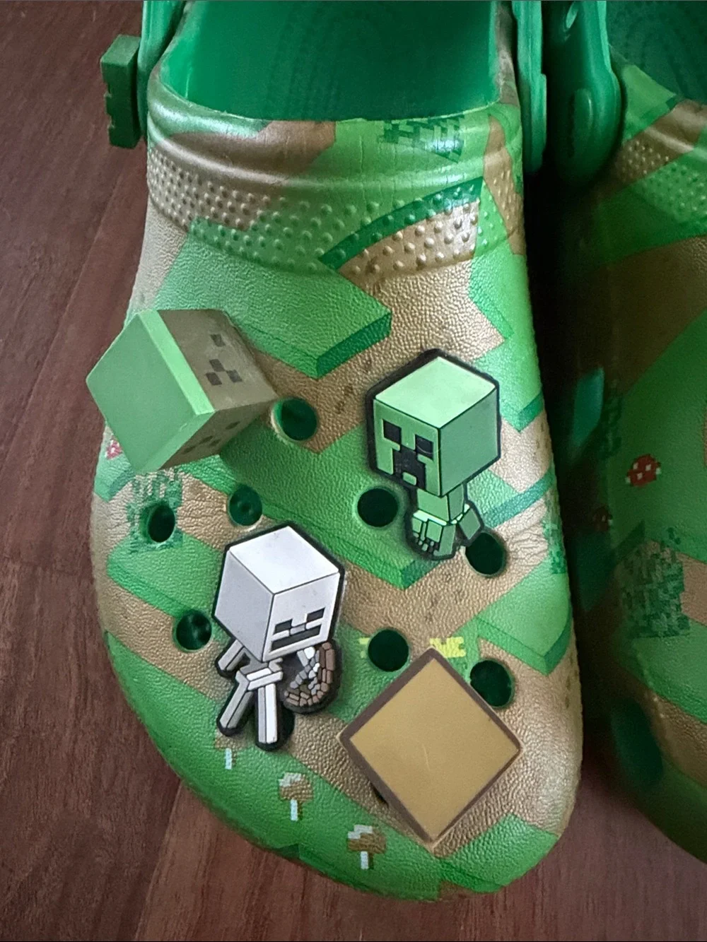 CROCS Kids Green Minecraft Clogs with Character Charms
